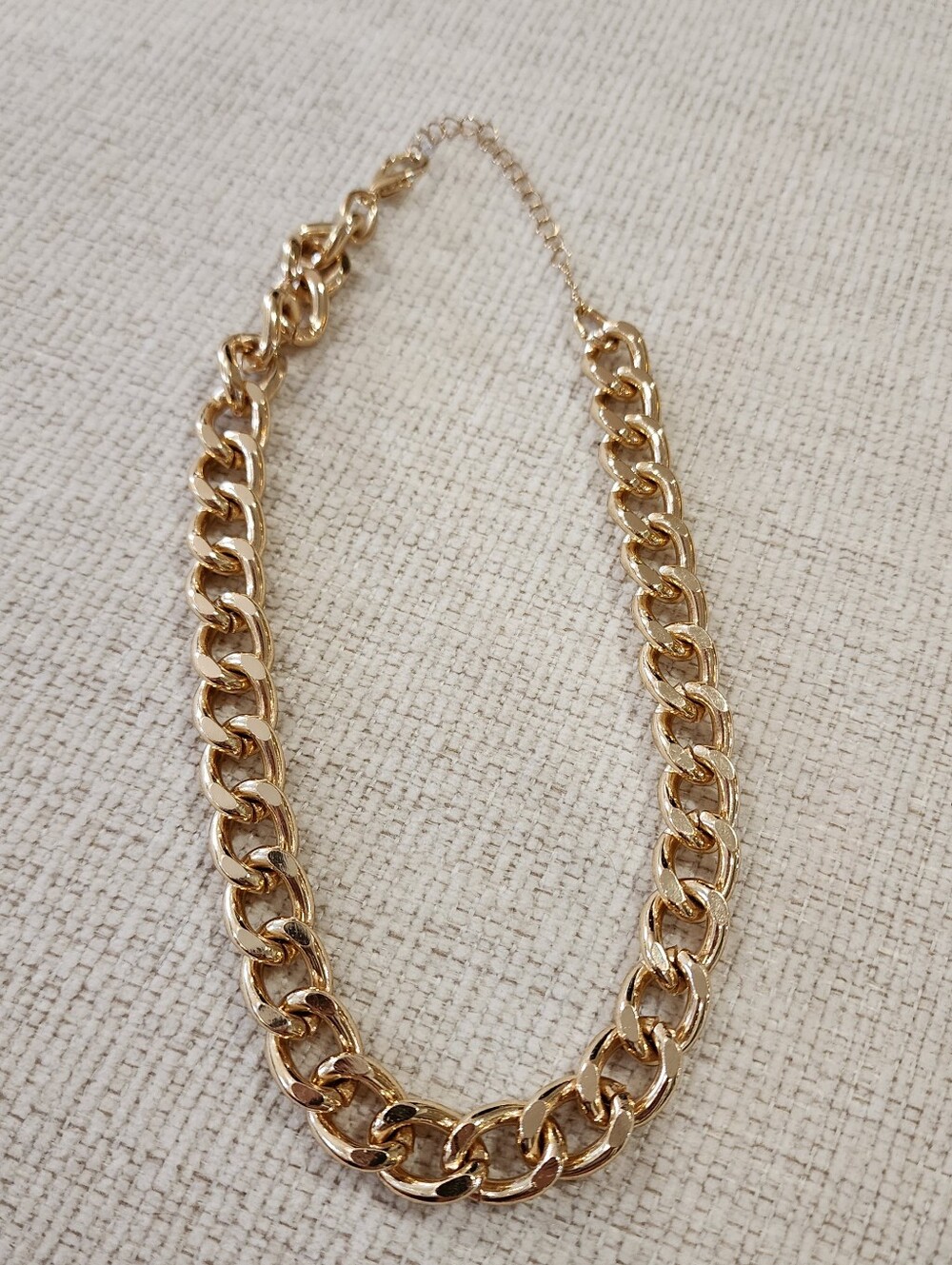 Baublebar Gold Tone Thick Chain Necklace. 9"